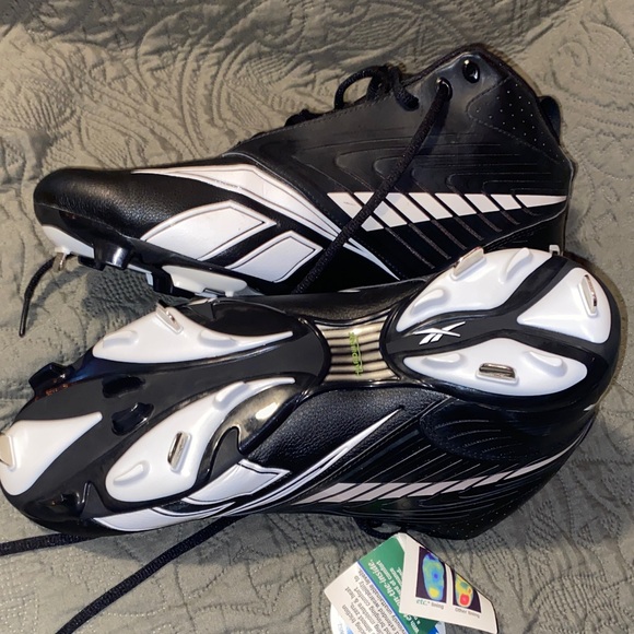 Reebok Men's Black and White Athletic Cleats - Picture 7 of 10